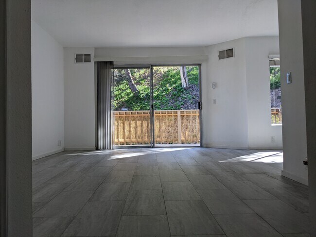 Building Photo - 8288 Gilman Dr