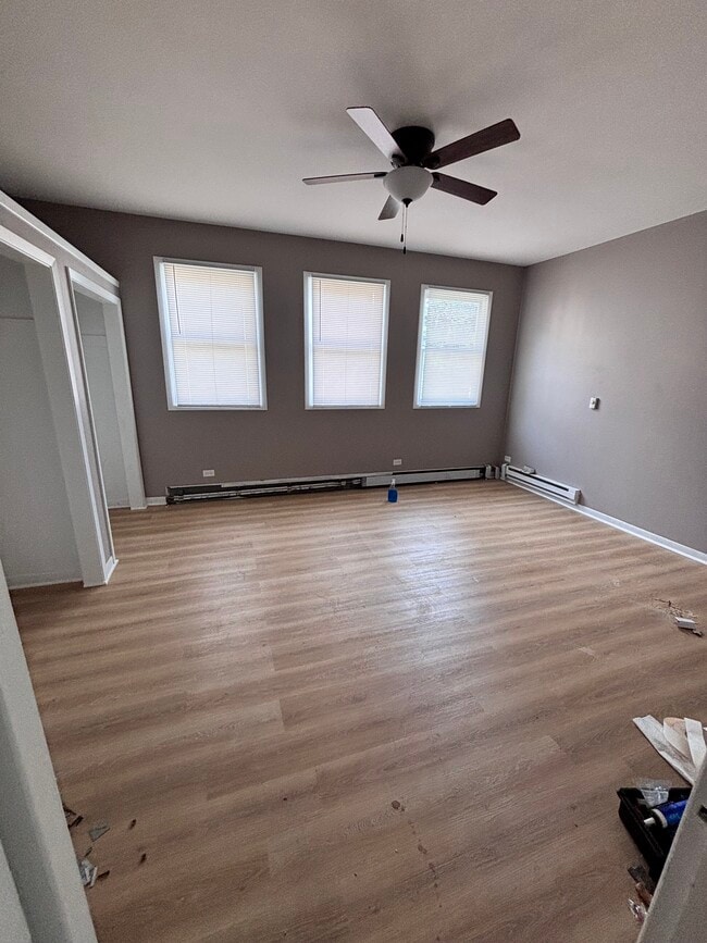 Building Photo - 438 Villa St