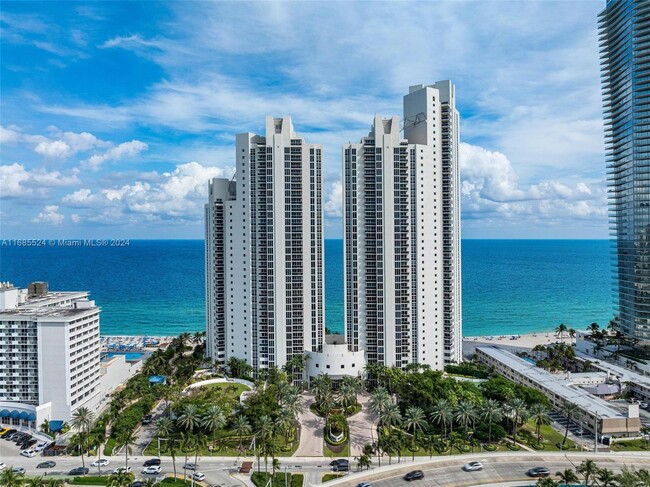 Foto del edificio - 19111 Collins Ave