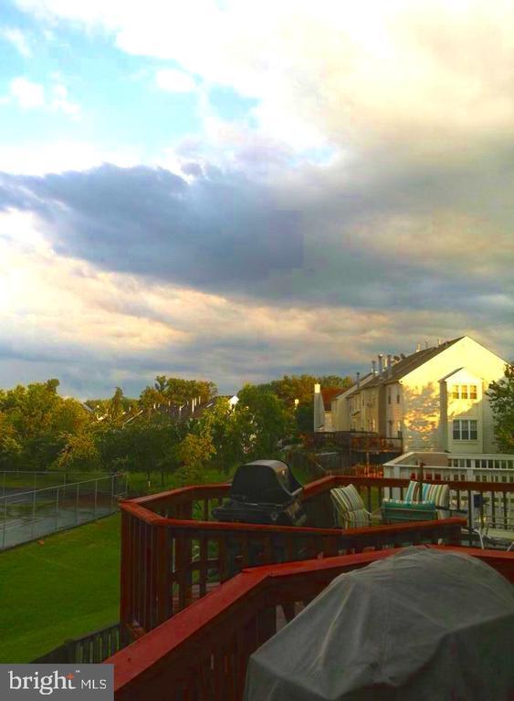 Foto del edificio - 2011 Quiet Creek Ct