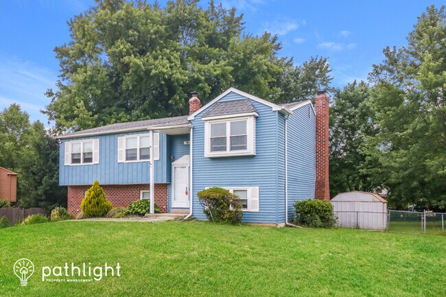 Building Photo - 3 Meadow Glen Rd, Lansdale, PA, 19446