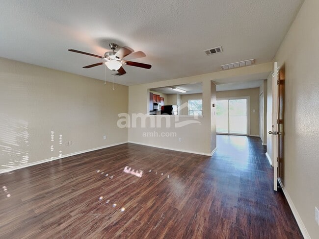 Building Photo - 115 Karrie Dr