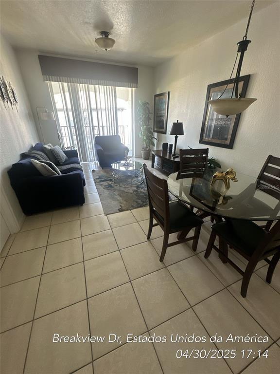 Foto del edificio - 4114 Breakview Dr