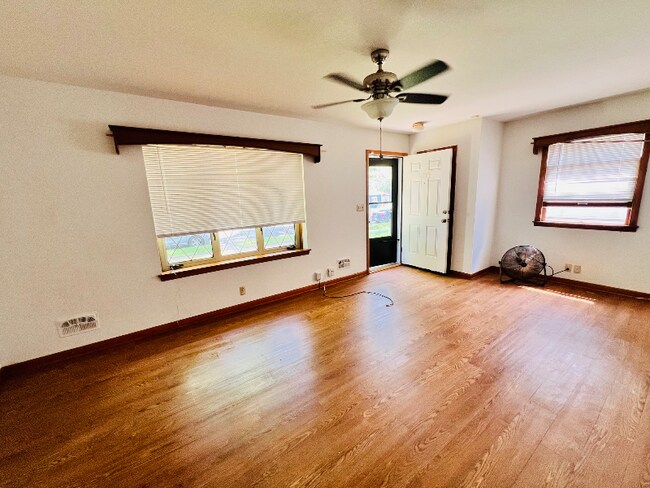 Foto del edificio - 5123 N 83rd St