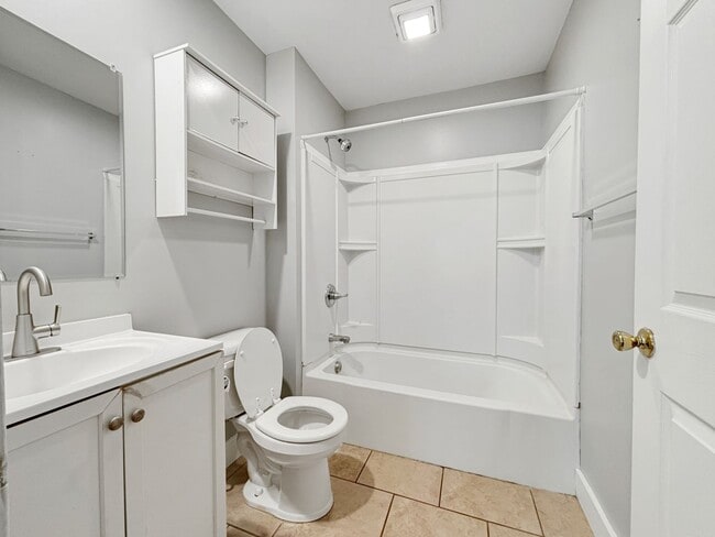 Foto del edificio - 828 9th St NW