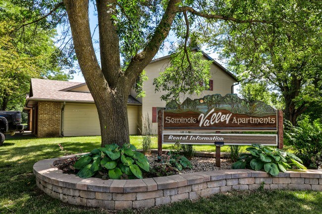 Foto del edificio - 4395 Crescent Rd