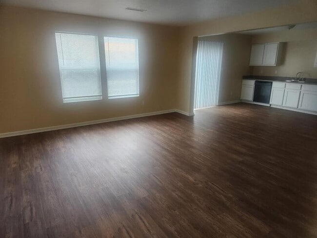 Photo - 1204 Topp Creek Dr House