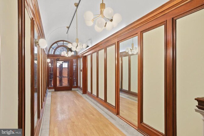 Foto del edificio - 812 Park Ave