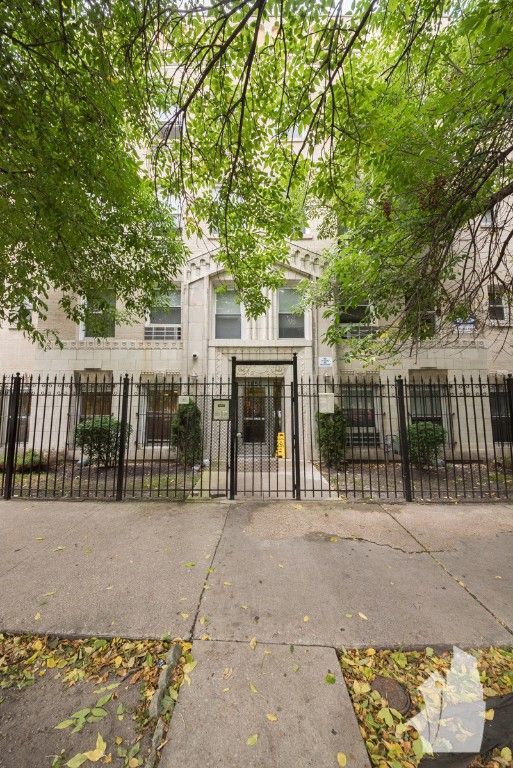 Foto del edificio - 1850 N Humboldt Blvd