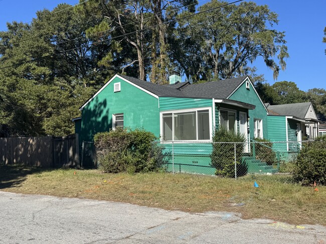 Building Photo - 103 Hibiscus Ave