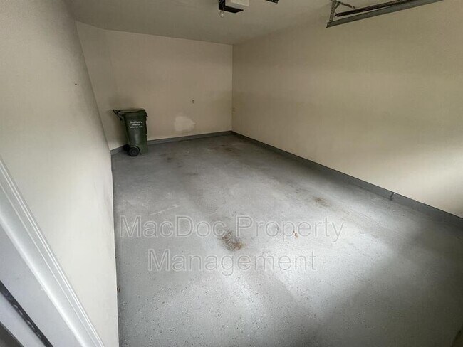Foto del edificio - 11303 Kings Crest Ct
