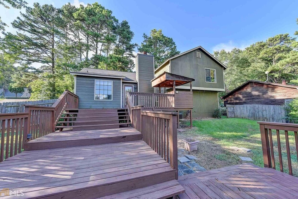 Foto principal - 4068 Buckingham Pl