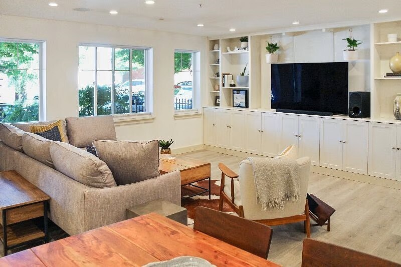 Photo - 1549 NW 57th St (Seattle, WA)