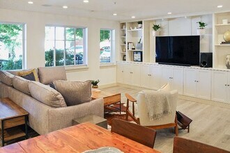 Building Photo - 1549 NW 57th St