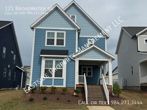 Building Photo - 121 Broadwater Dr