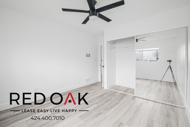 Foto del edificio - 630 N Cerritos Ave