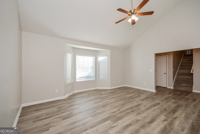 Building Photo - 237 Fox Run