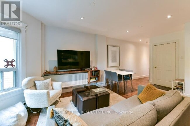 Building Photo - 151-151 Walmer Rd