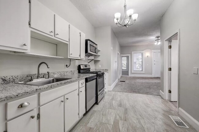 Foto del edificio - 615 Linwood Ave NE