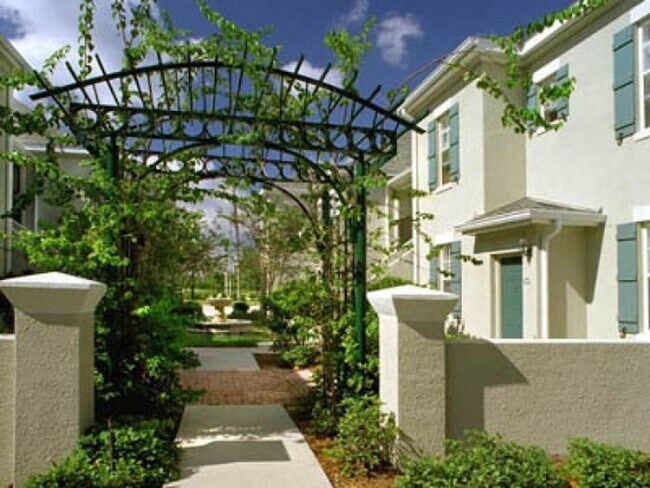 Foto del edificio - 714 Siena Palm Dr