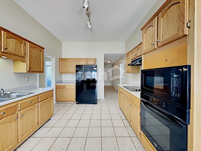 Building Photo - 1444 Albon Dr