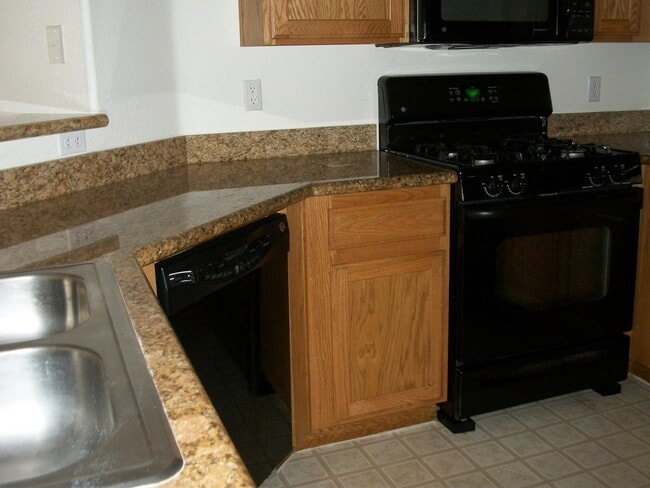 Building Photo - Very Nice Condo!!! A Must See!!!!