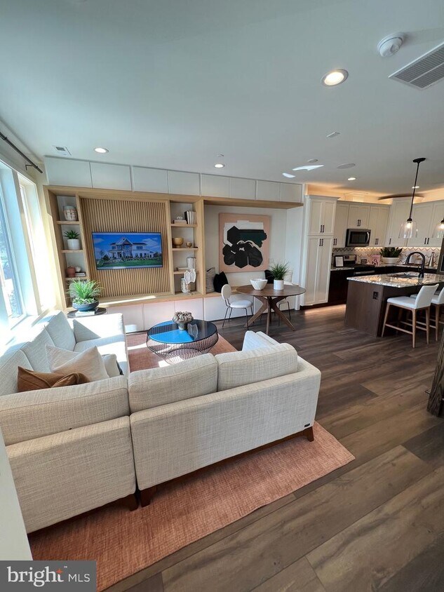 Foto principal - 3001 Cityview Walk