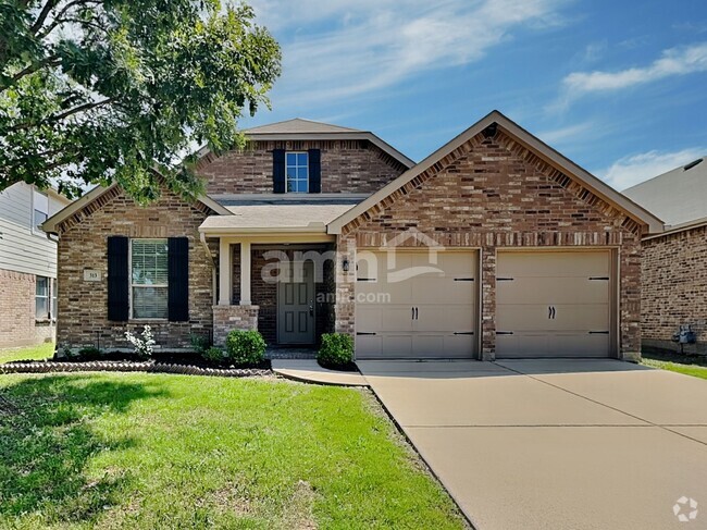 Building Photo - 313 Hawthorn Dr