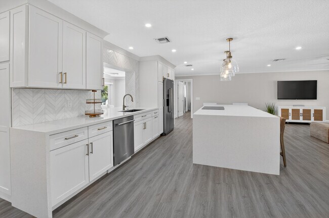 Foto del edificio - 135 SE 28th Ct