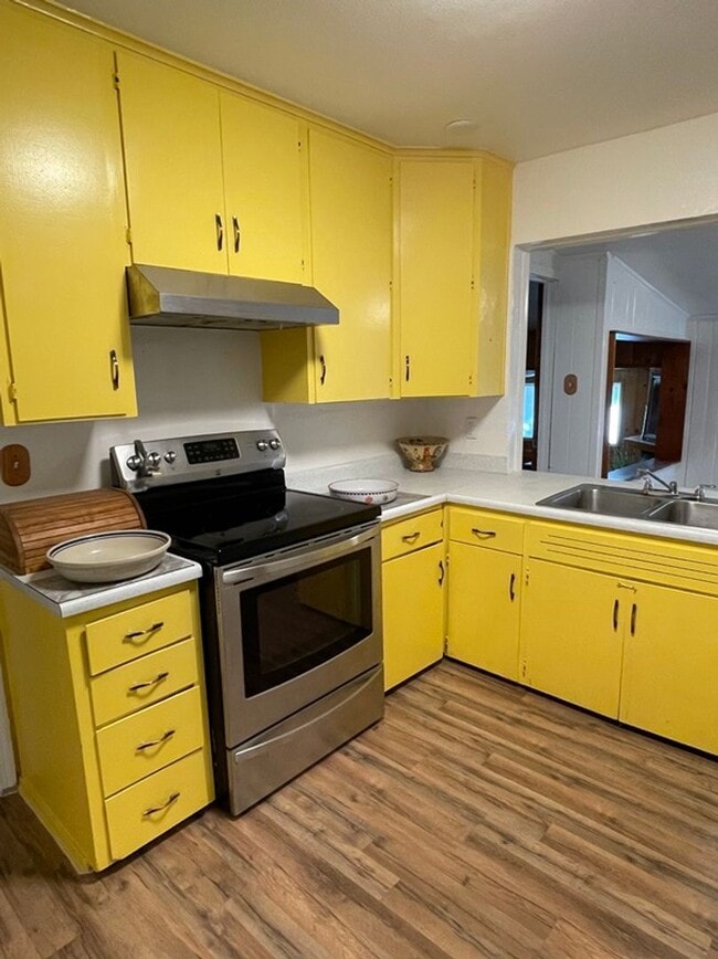 Building Photo - 2236