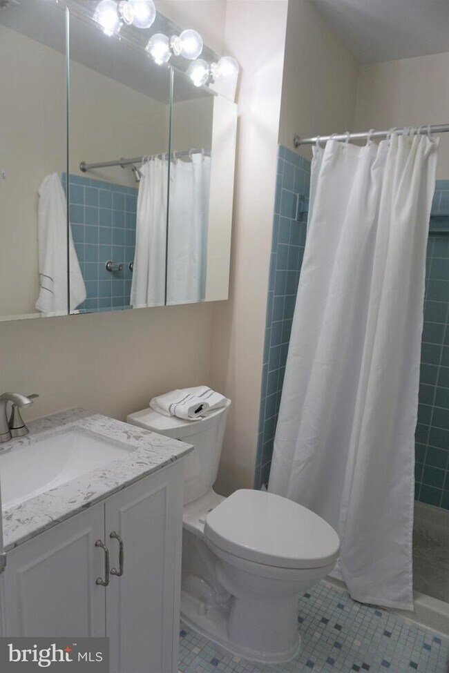 Building Photo - 9911 Finian Ct