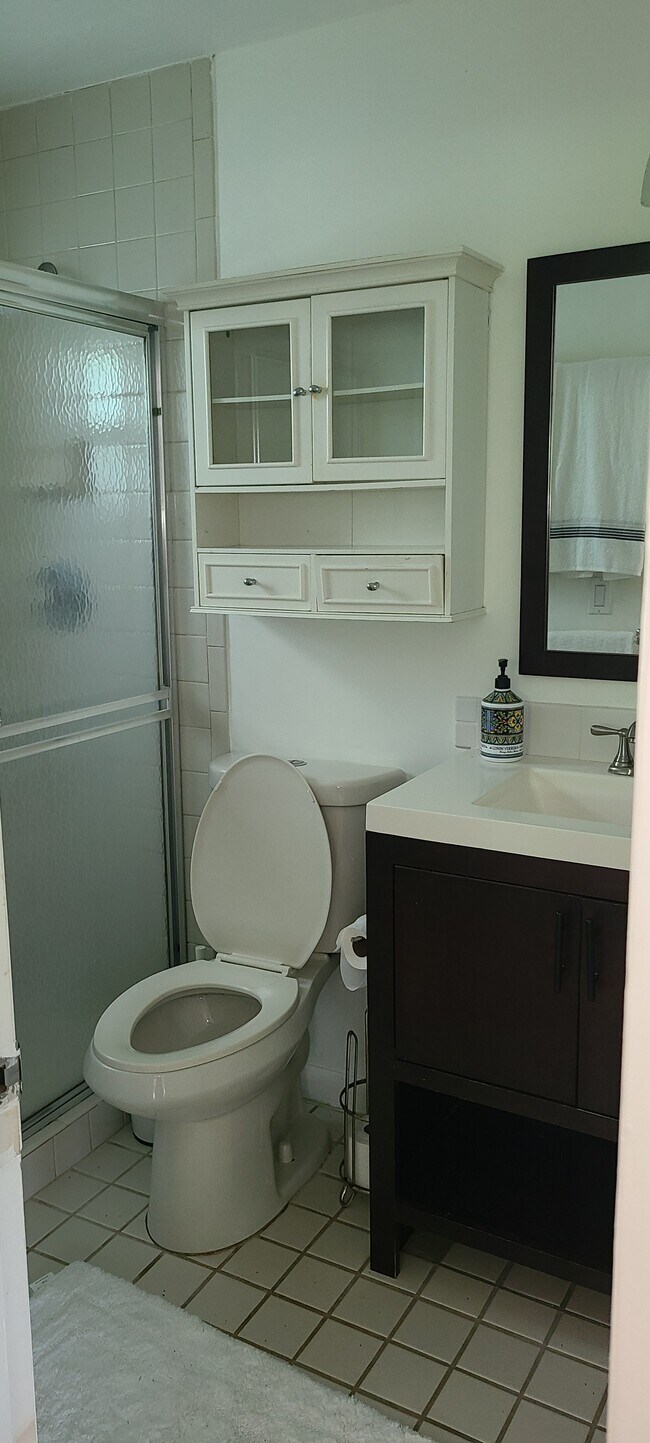 Bathroom - 9860 SW 140th St
