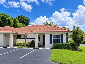 Building Photo - 9979 Three Lakes Cir