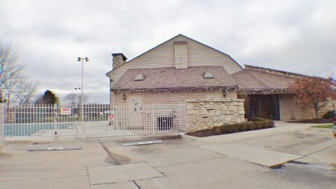 Foto del edificio - 7235 Creekview Dr
