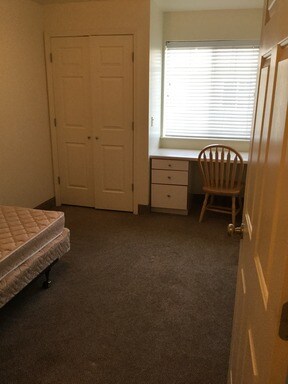 Primary Photo - 112 Falls Ave W