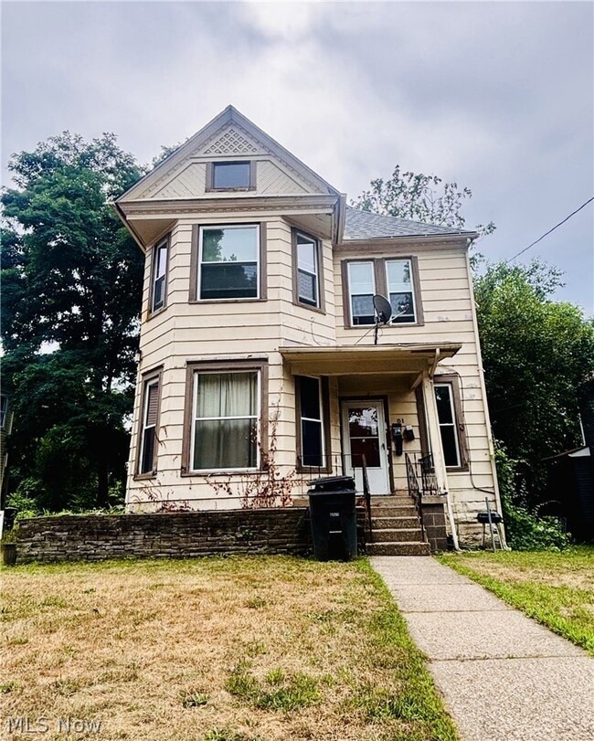 Building Photo - 51 Oakdale Ave