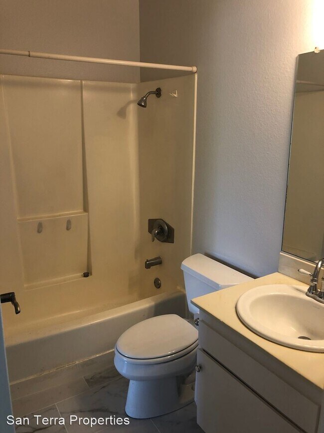 Building Photo - 3 br, 2 bath House - 10752 Esmeraldas Dr.
