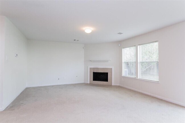 Foto del edificio - 16610 Cheshire Grove Ln