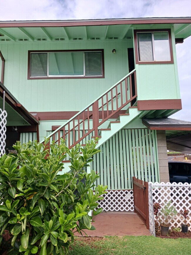 Foto del edificio - 2370 Hoohoihoi St