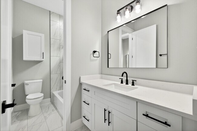 Foto del edificio - 4517 Larch Ln