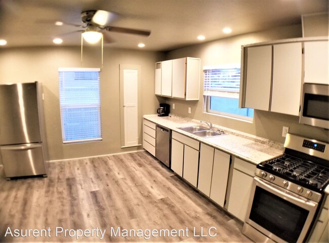 Foto del edificio - 3 br, 1 bath House - 545 Oak St