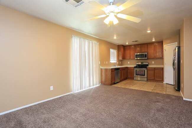 Building Photo - 4973 Blue Marlin Ave