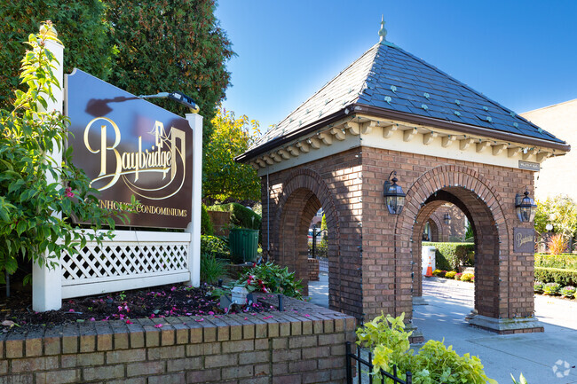 Building Photo - Baybridge Condominium