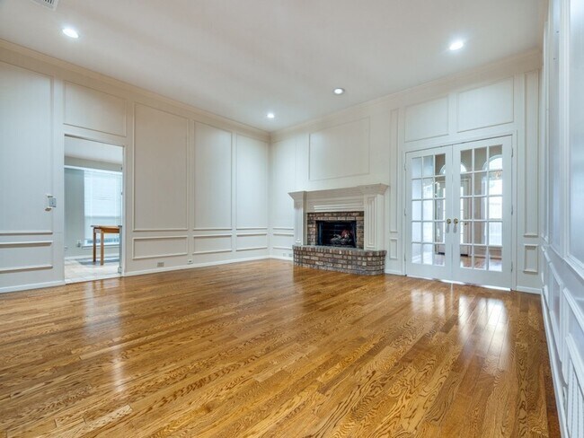 Foto del edificio - 1728 Tawakoni Ln