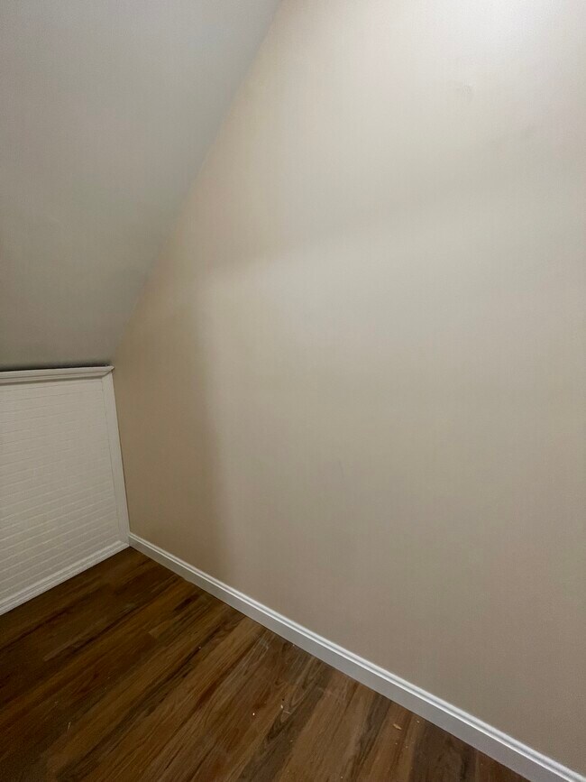 Más cercano - 207 Market St