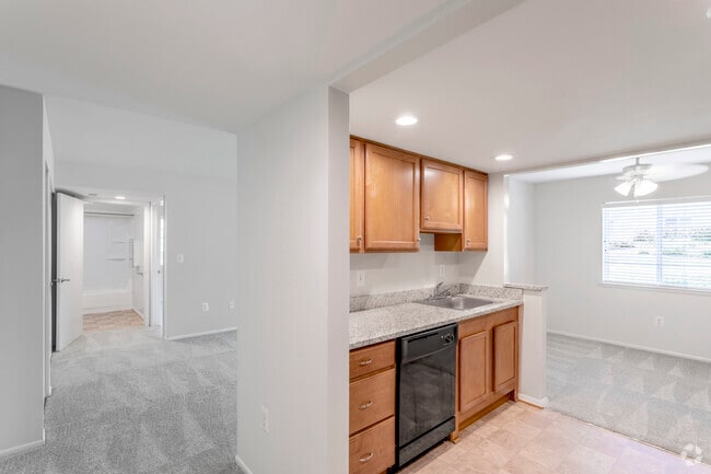 1 BR, 1 BA - 704 SF - West Woods Apartments