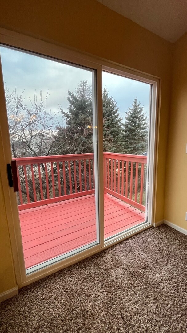 Foto del edificio - 3303 Blue Ridge Dr