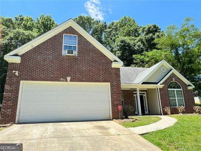 Building Photo - 5736 Lakeside Dr