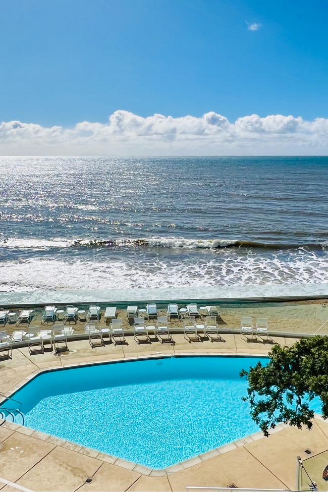 Foto del edificio - 22548 CA-1