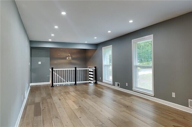 Foto del edificio - 3832 Meadow Ln